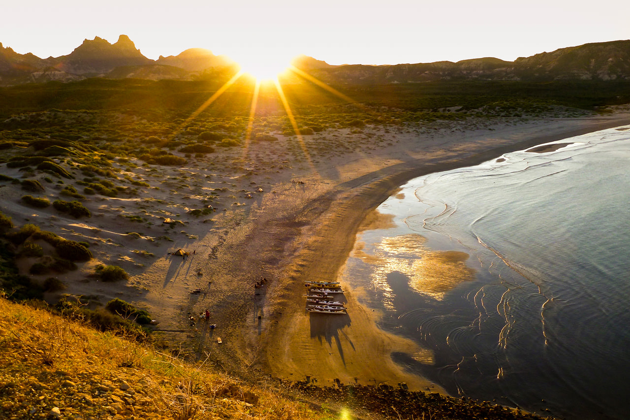 /uploaded-files/baja/baja-kayaking-tours-sunset-loreto-la-paz-T3.jpg