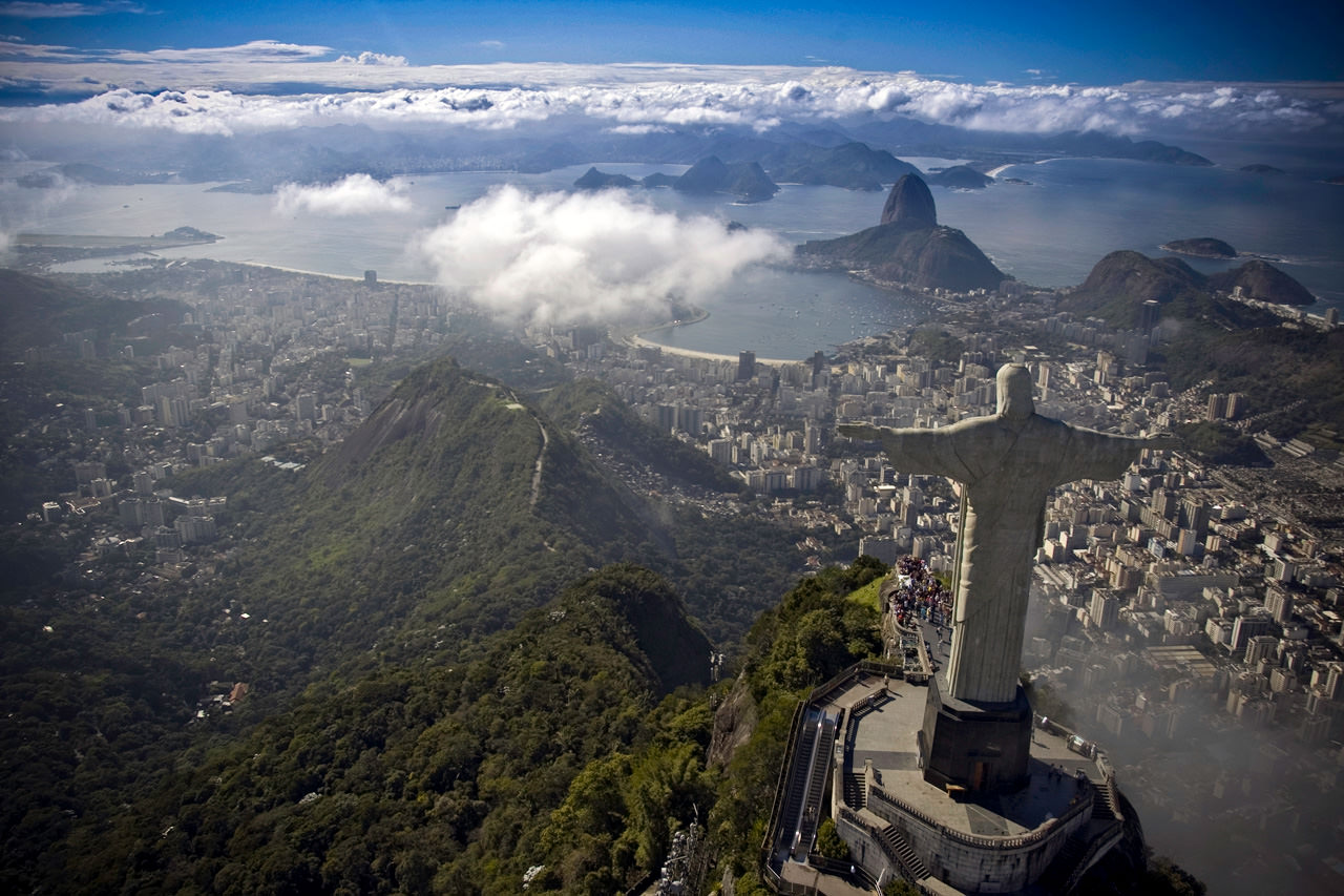 /uploaded-files/brazil/brazil_kayaking_trips_rio_christo-T3.jpg