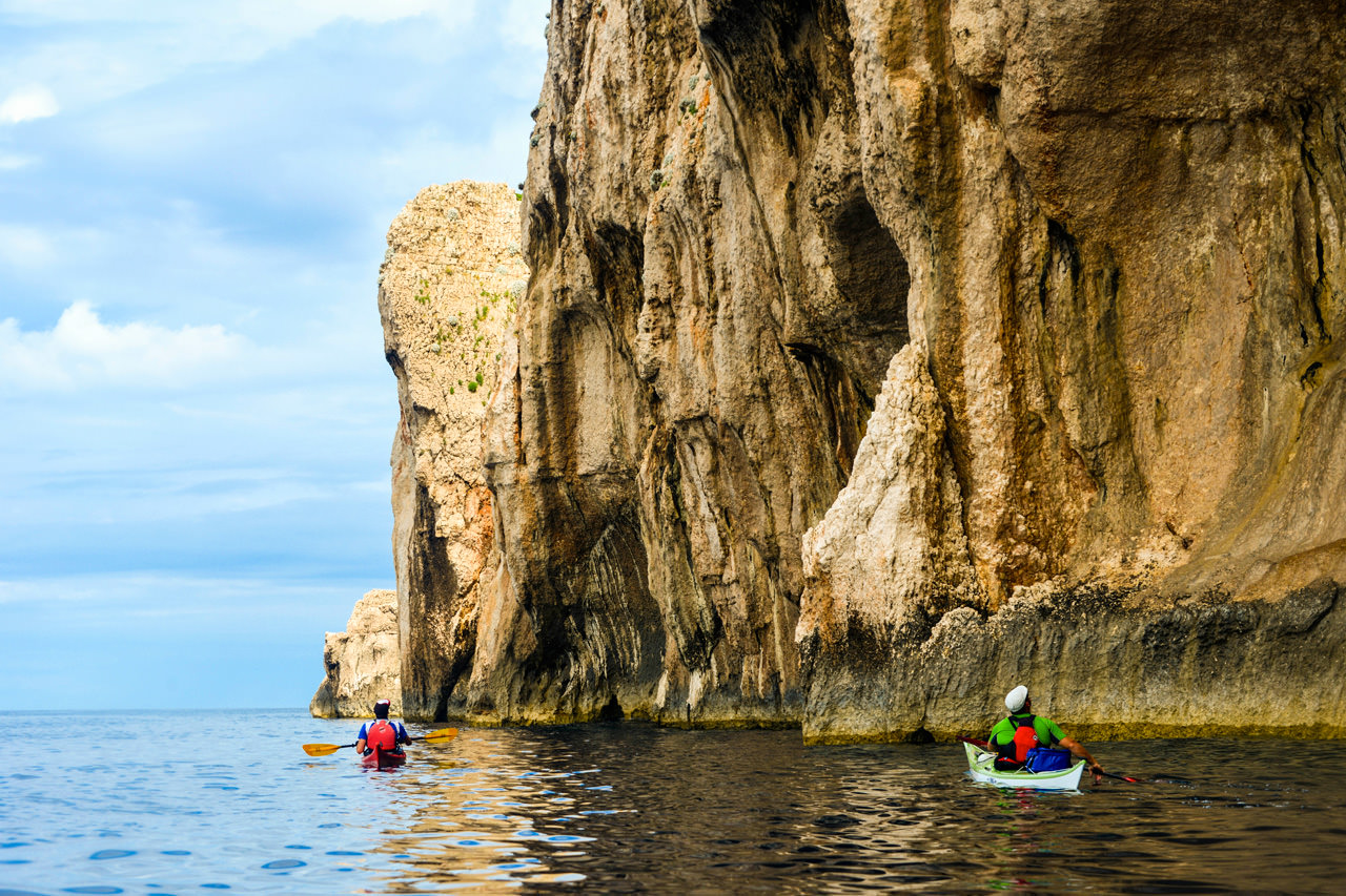 /uploaded-files/croatia/croatia-kayaking-tours-cliffs-t7.jpg